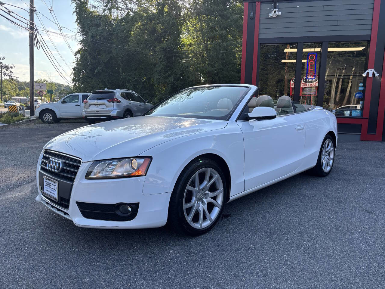 Used 2010 Audi A5 2.0T Premium image 3