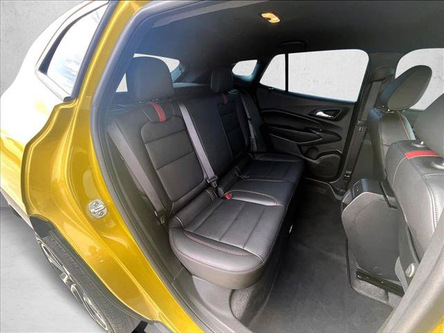 Used 2025 Chevrolet Trax RS FWD image 29