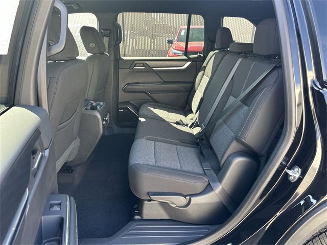 New 2025 GMC Acadia Elevation image 24