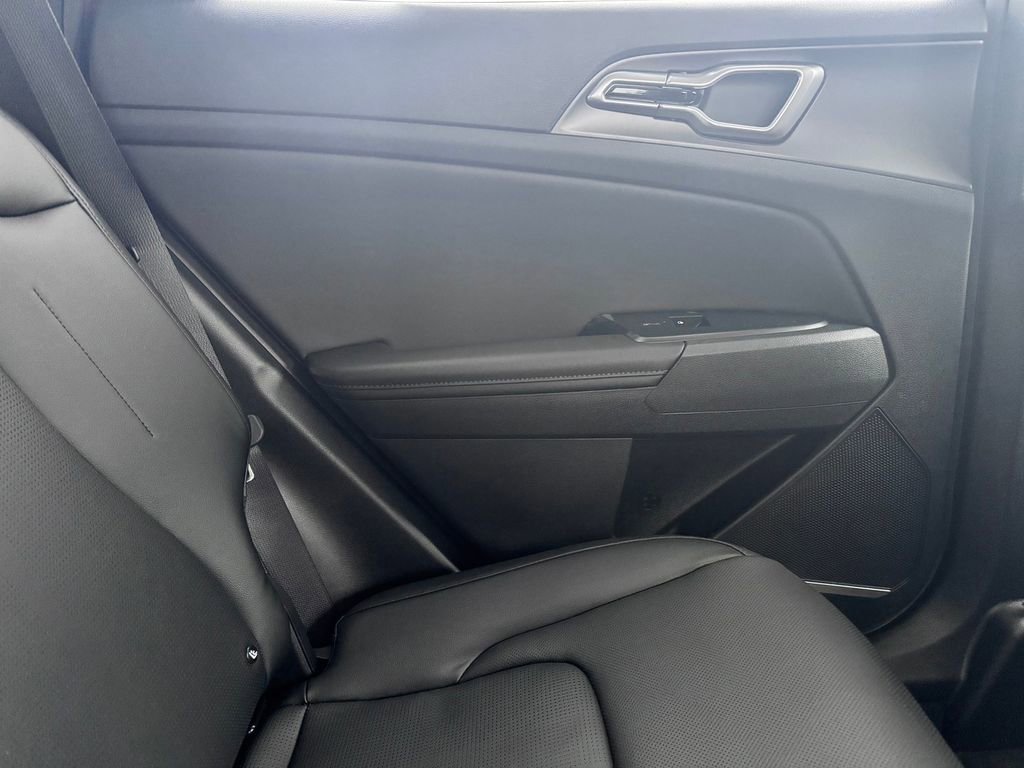 New 2026 Kia Sportage EX w/ EX Panorama Roof Package image 28