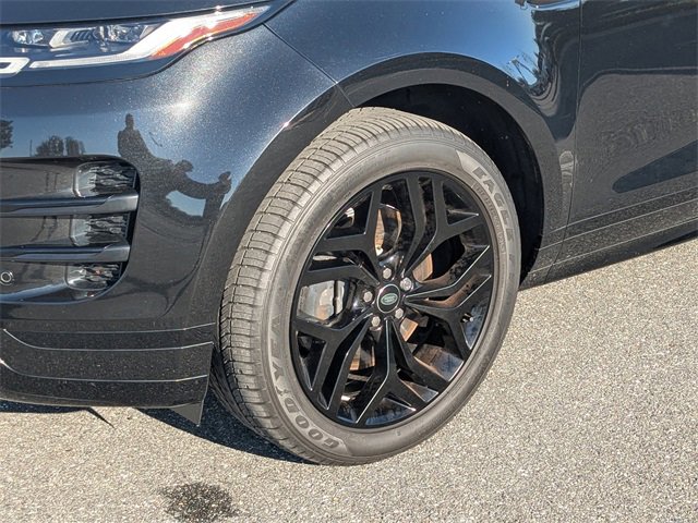 Certified 2023 Land Rover Range Rover Evoque R-Dynamic SE image 9