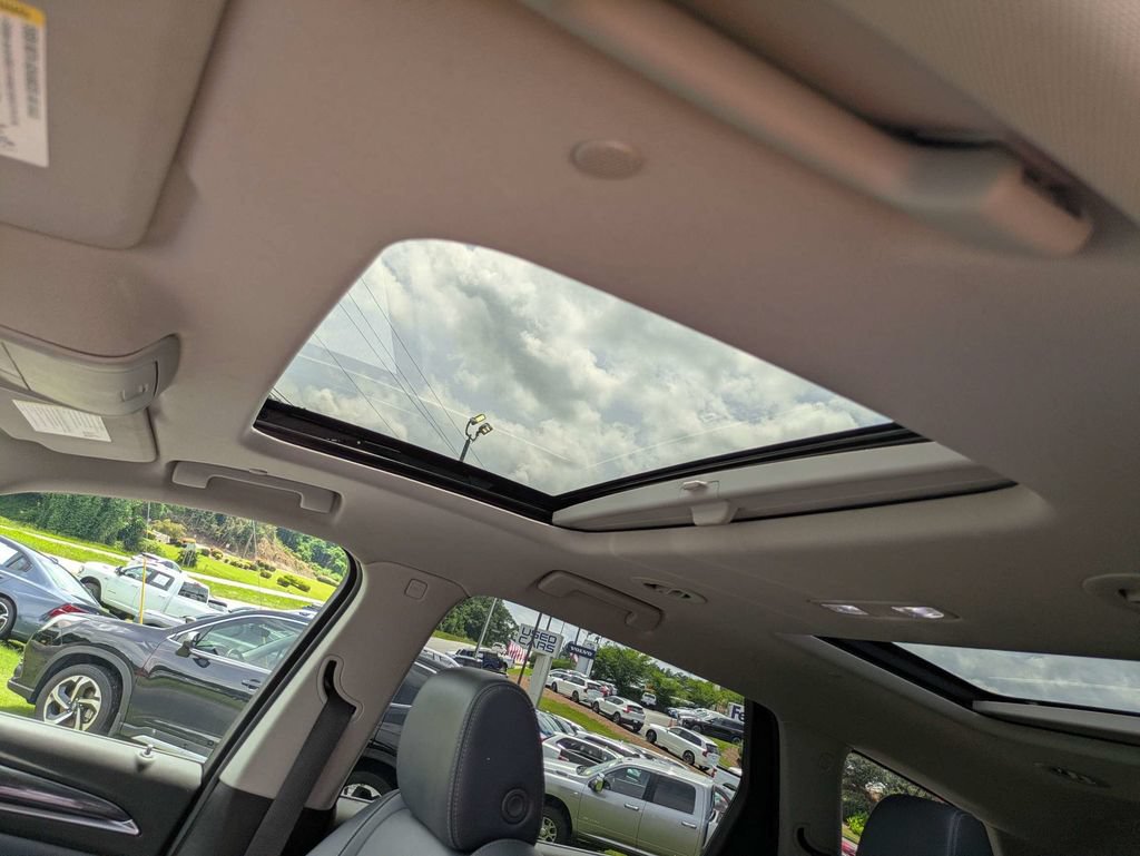 Used 2019 Buick Enclave Essence FWD image 23