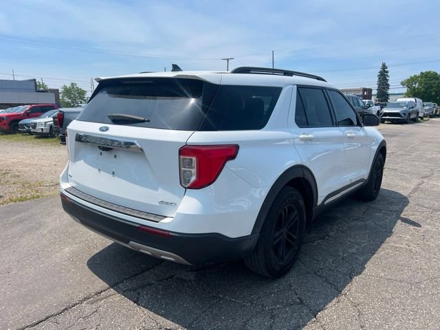 Used 2021 Ford Explorer XLT w/ Equipment Group 202A AWD/4WD image 5