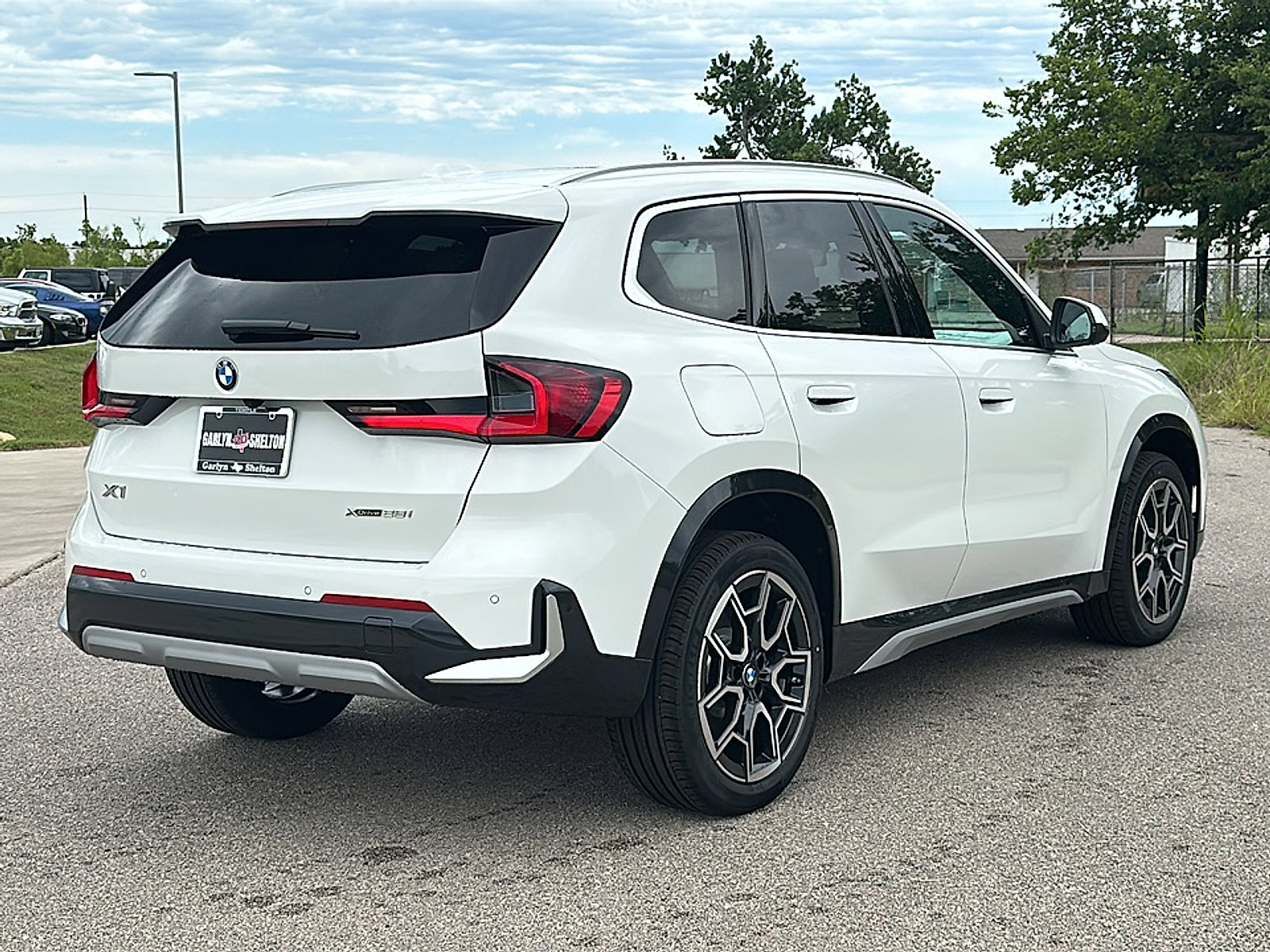 New 2025 BMW X1 xDrive28i w/ Technology Package image 8