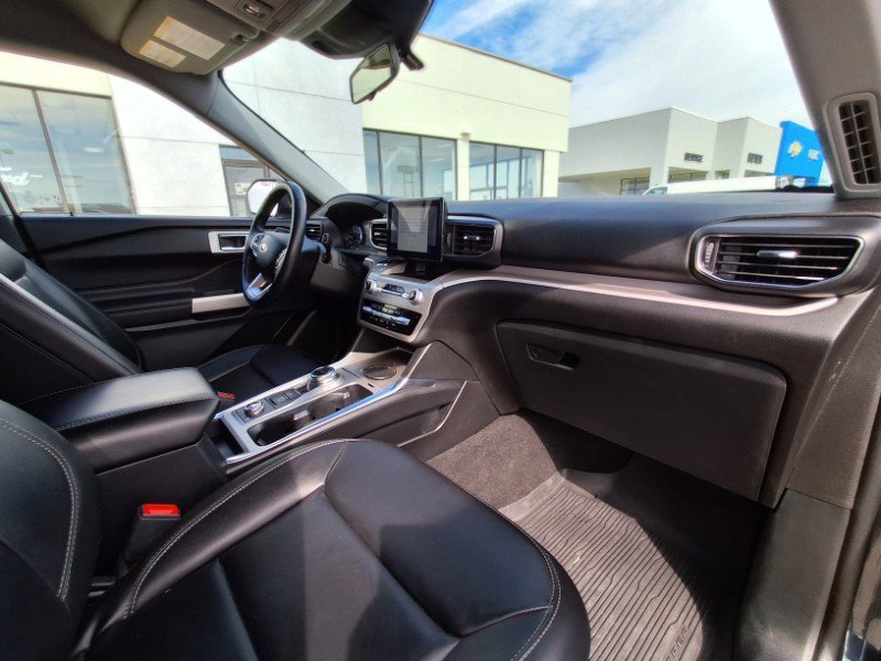 Used 2023 Ford Explorer XLT w/ Equipment Group 202A image 17