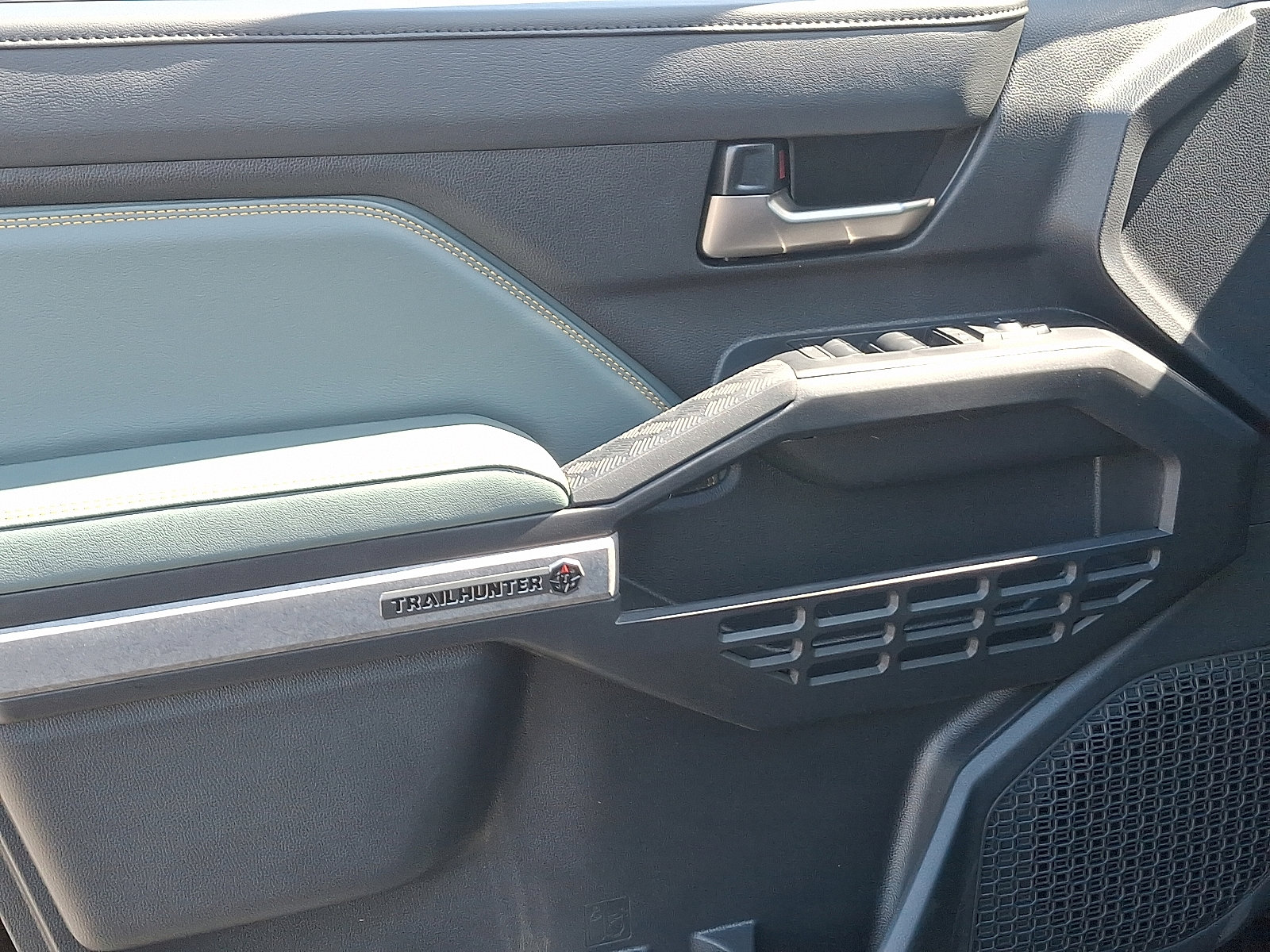 New 2025 Toyota Tacoma 4x4 Double Cab Hybrid image 10