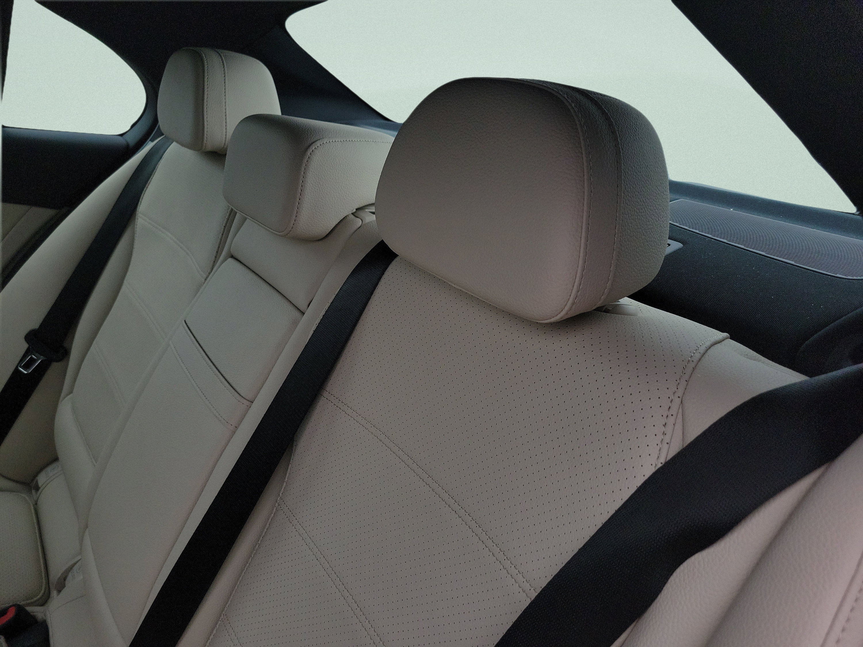 Certified 2023 Mercedes-Benz C 300 Sedan image 9