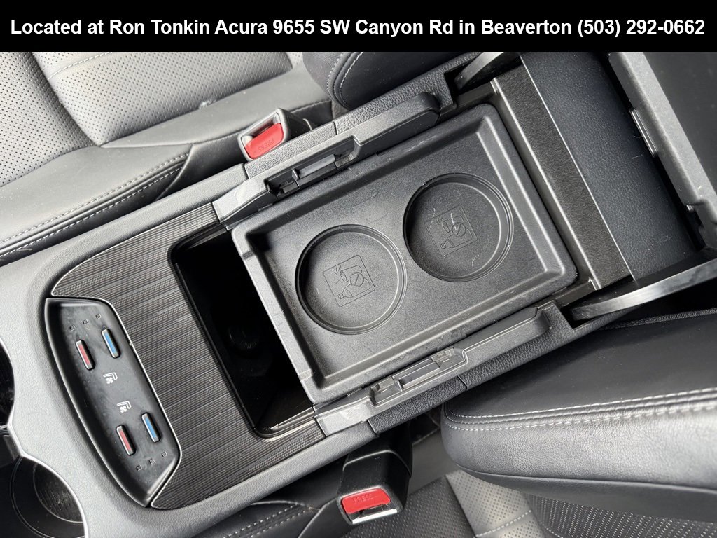 Used 2021 Toyota Venza Limited image 28