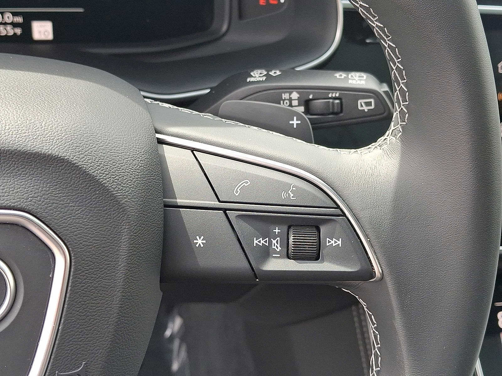 Certified 2025 Audi Q7 3.0T Premium Plus image 18