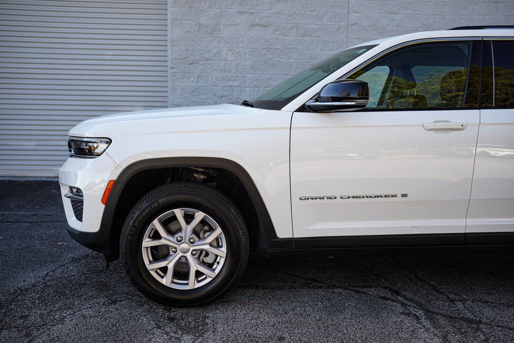 Used 2022 Jeep Grand Cherokee Limited image 10