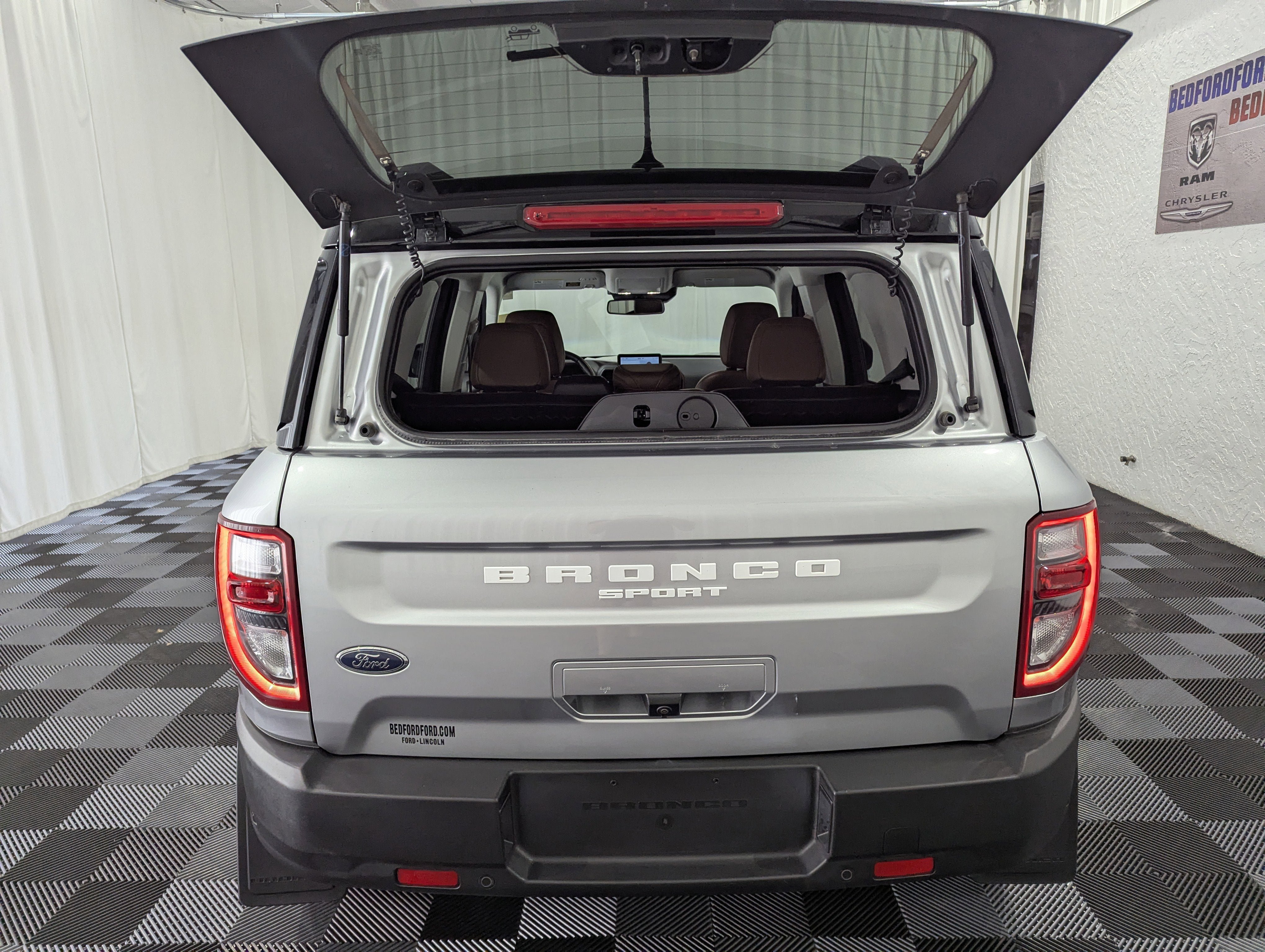 Used 2022 Ford Bronco Sport Outer Banks w/ Tech Package AWD/4WD image 10