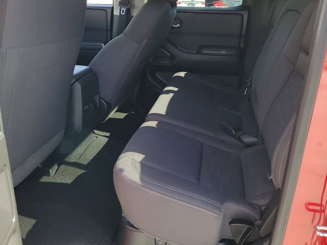 Used 2023 Nissan Frontier SV w/ SV Convenience Package AWD/4WD image 8