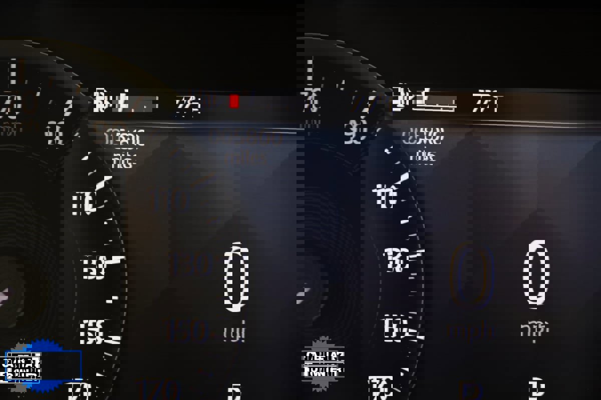 Used 2023 Jaguar XF R-Dynamic SE image 60