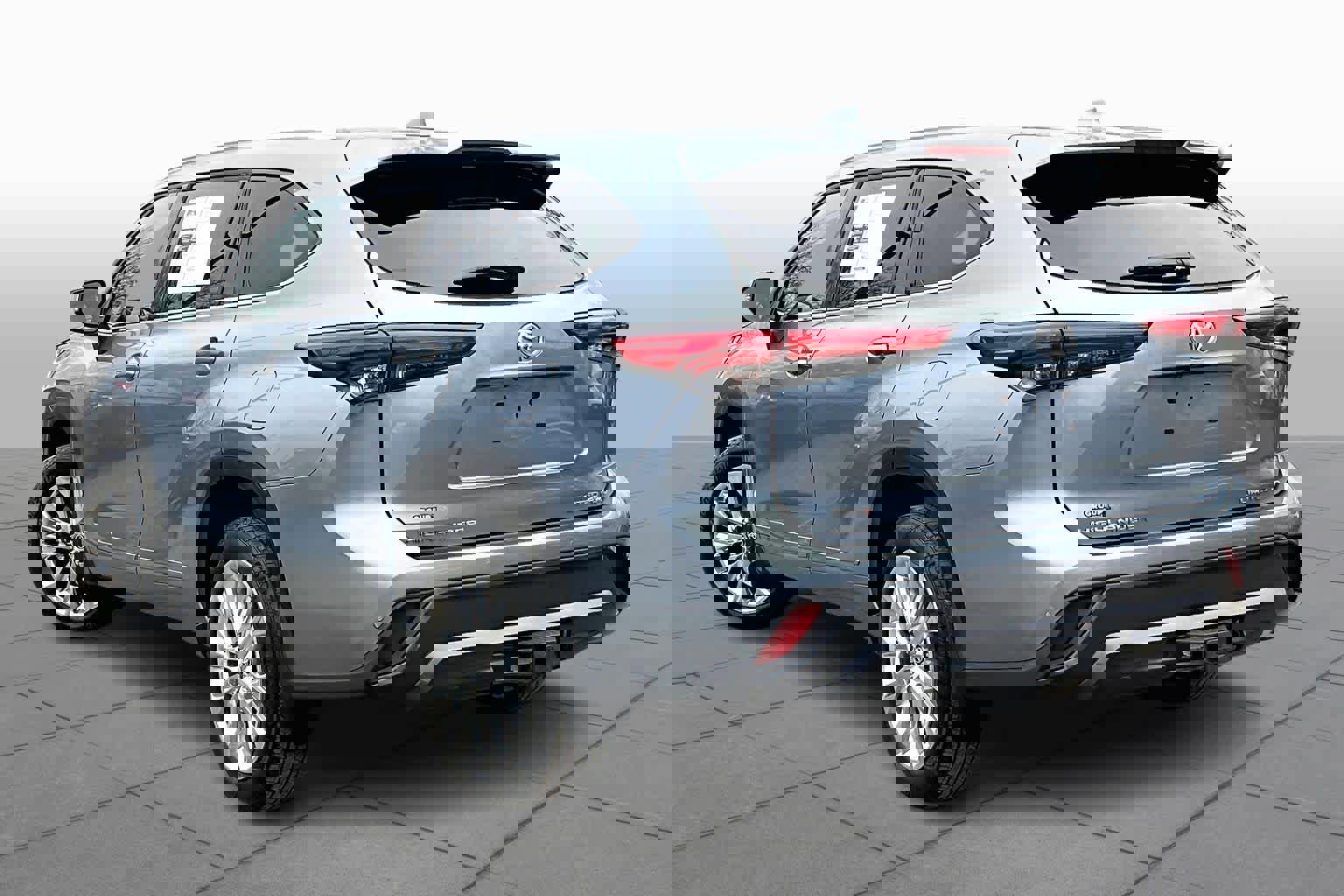 Used 2023 Toyota Highlander Limited image 12