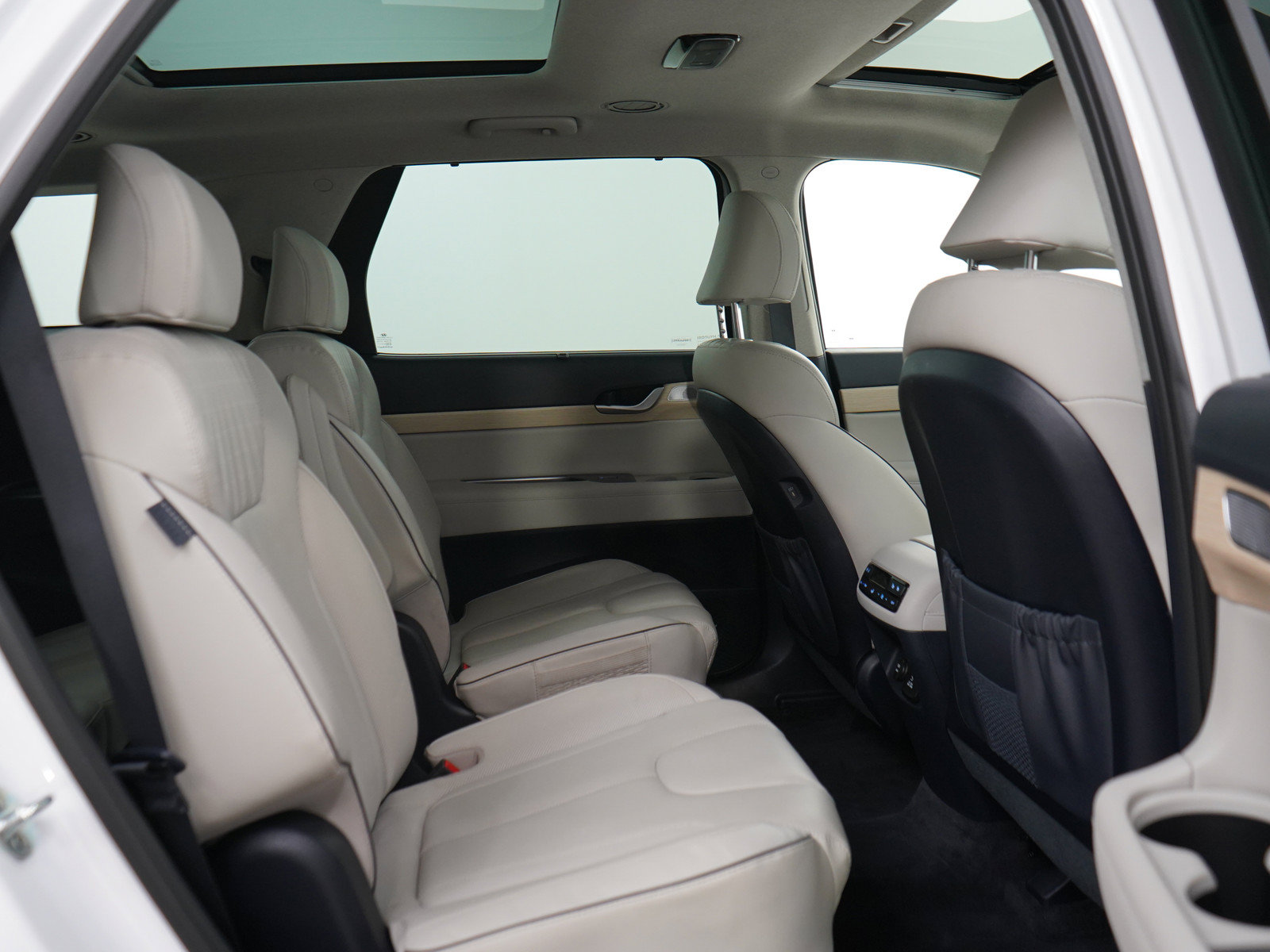 Certified 2024 Hyundai Palisade Limited AWD/4WD image 11