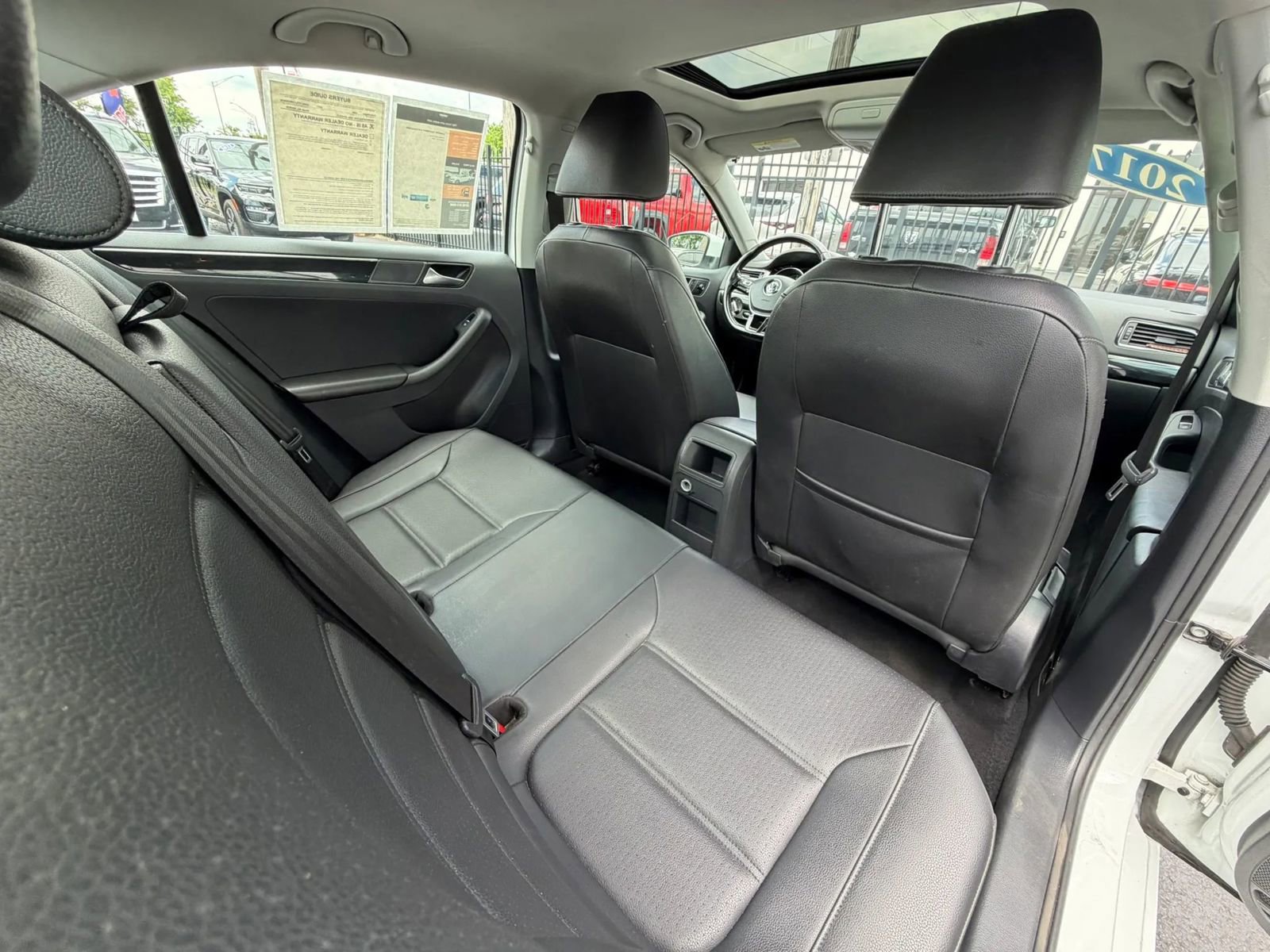 Used 2017 Volkswagen Jetta SEL FWD image 41