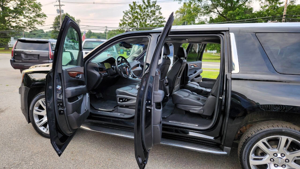 Used 2015 Cadillac Escalade ESV Luxury image 24