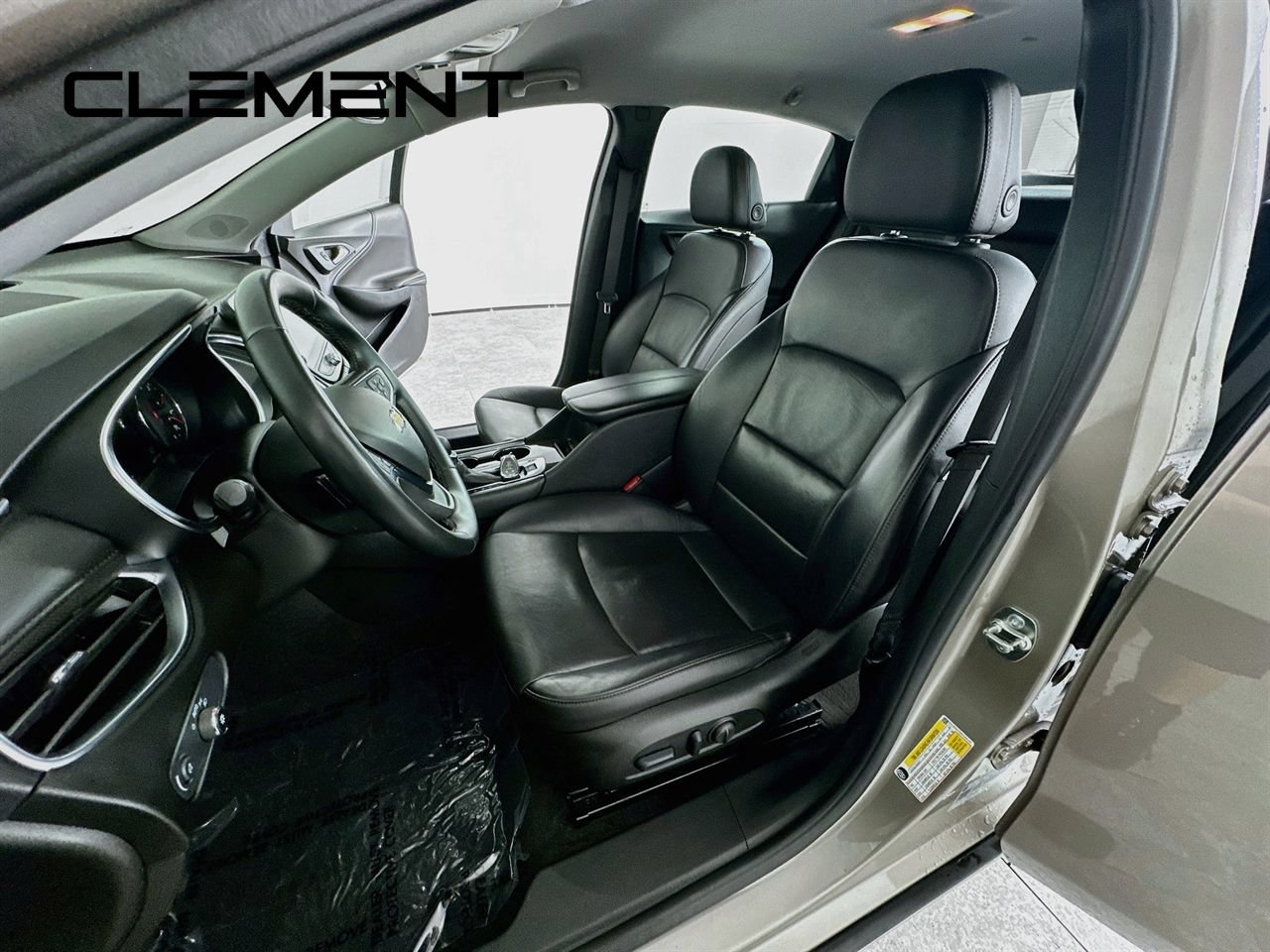 Used 2024 Chevrolet Malibu LT FWD image 30