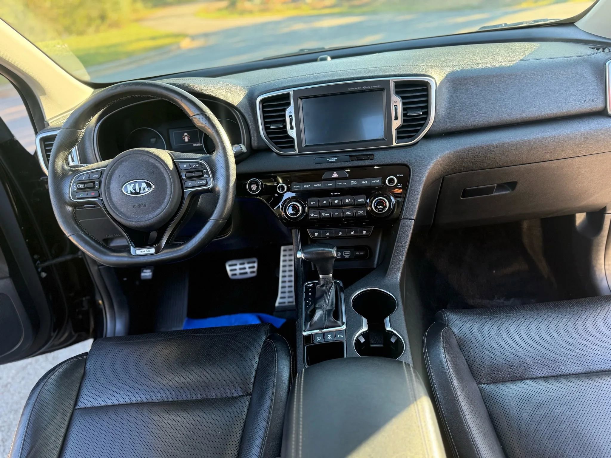 Used 2017 Kia Sportage SX image 12