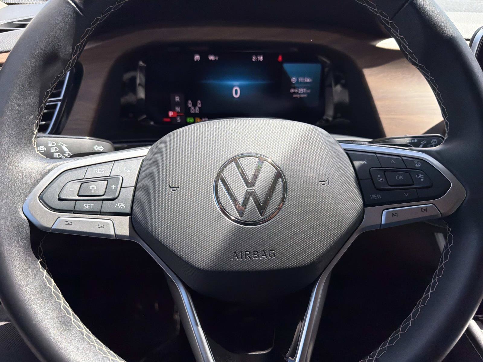 Used 2024 Volkswagen Atlas SE FWD image 19