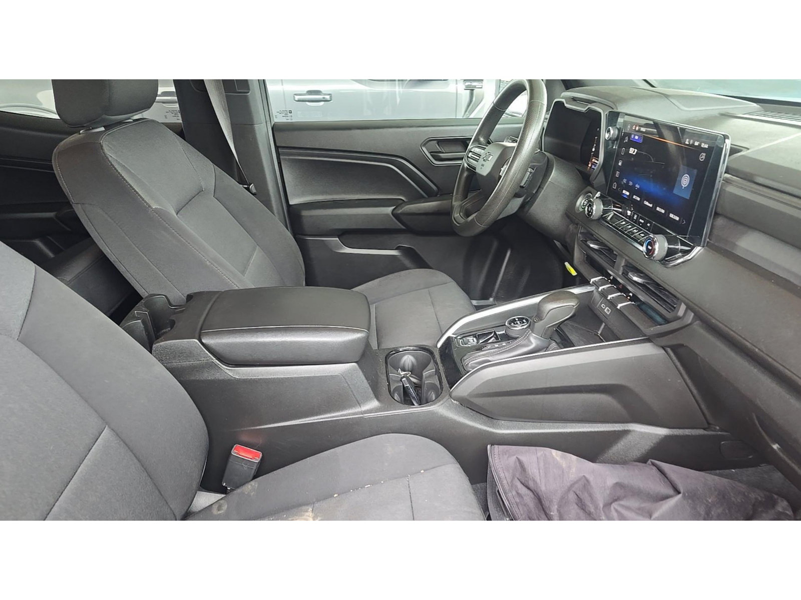 Used 2023 Chevrolet Colorado Trail Boss w/ Technology Package AWD/4WD image 7