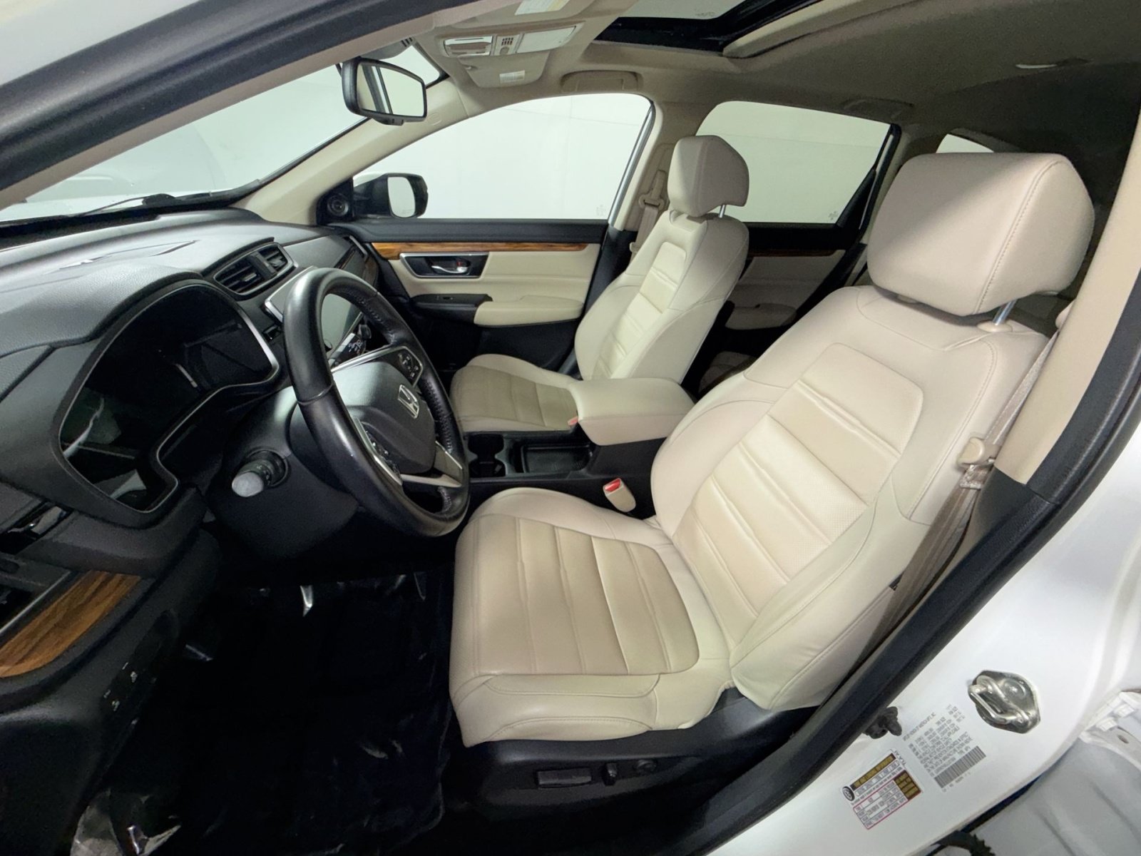 Used 2018 Honda CR-V Touring image 13