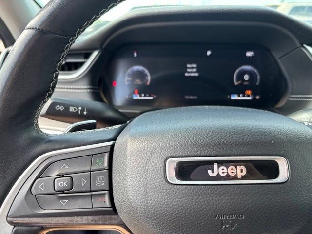 Certified 2022 Jeep Grand Cherokee L Limited w/ Black Appearance Package AWD/4WD image 29