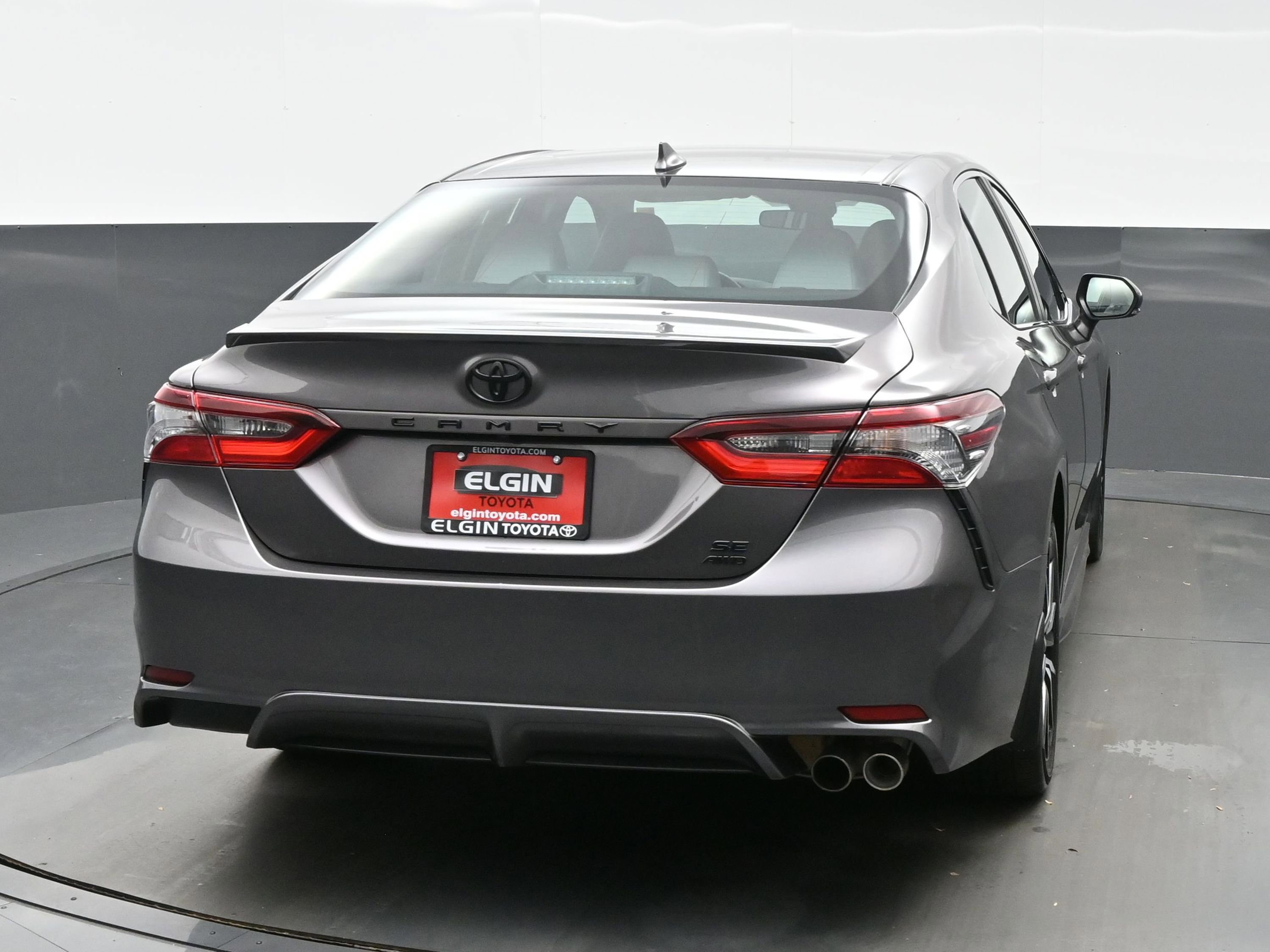 Used 2024 Toyota Camry SE image 5