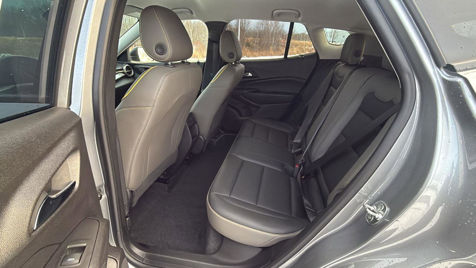 Used 2024 Chevrolet Trax ACTIV w/ Driver Confidence Package image 24