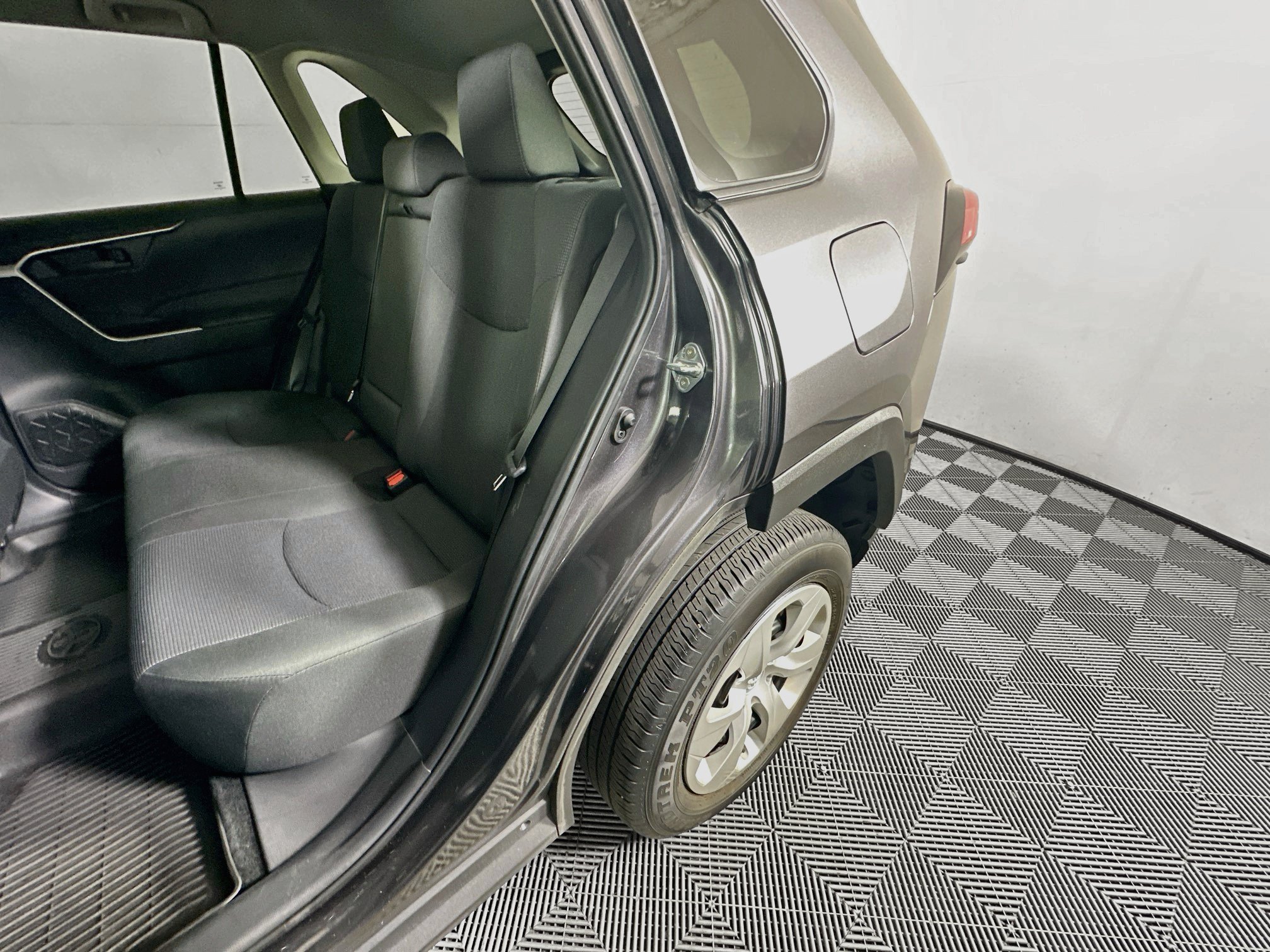 Used 2024 Toyota RAV4 LE FWD image 25