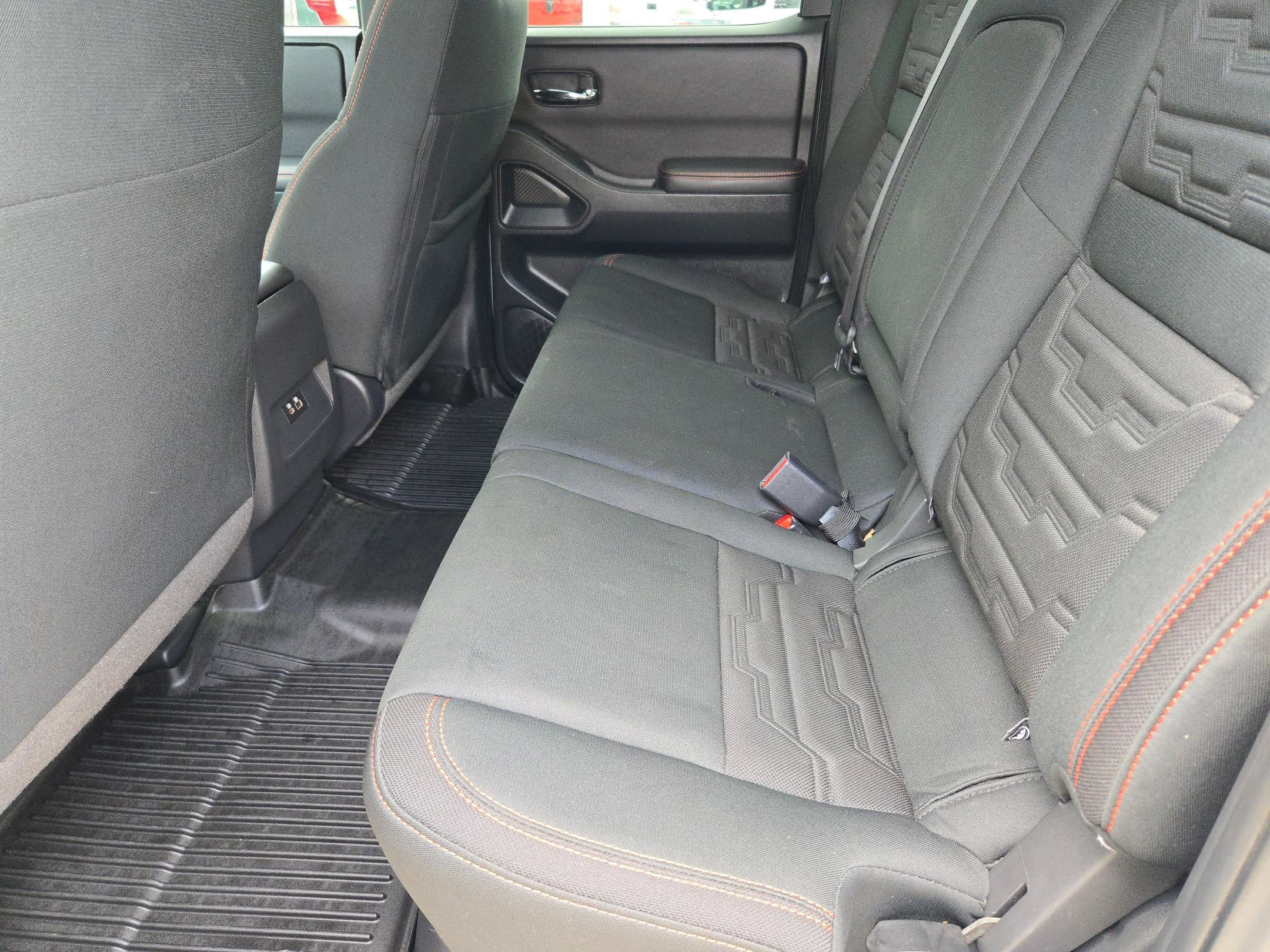 Used 2023 Nissan Frontier PRO-4X w/ Technology Package AWD/4WD image 13