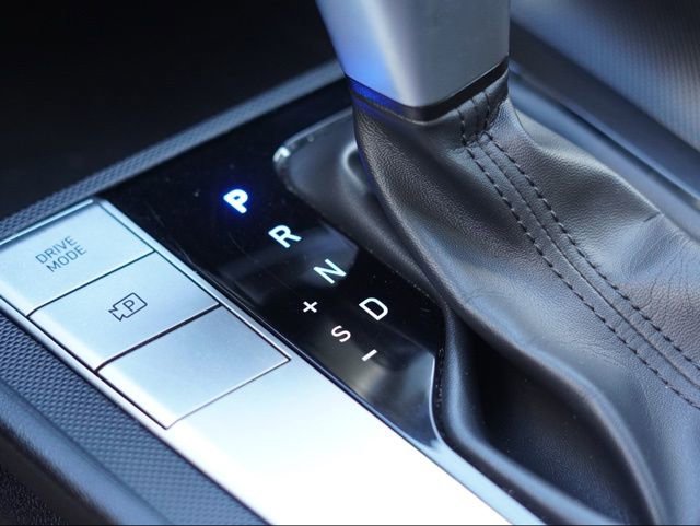 Used 2025 Hyundai Elantra SE image 26