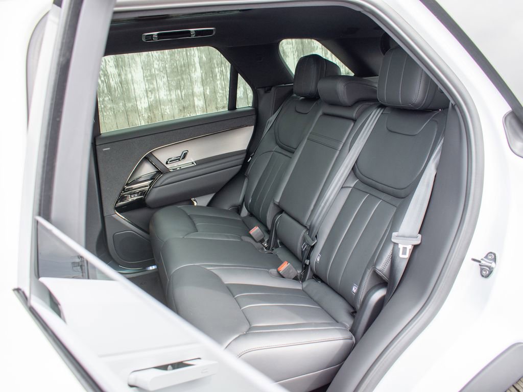 New 2026 Land Rover Range Rover Sport SE image 23