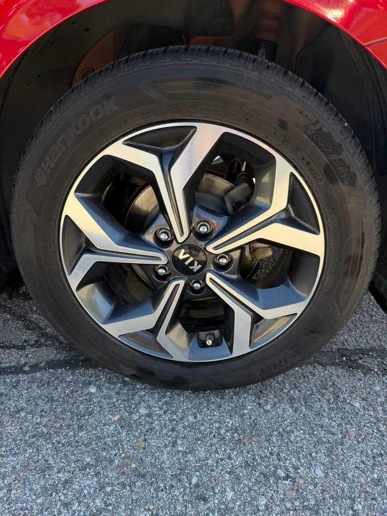 Used 2019 Kia Forte LXS FWD image 19