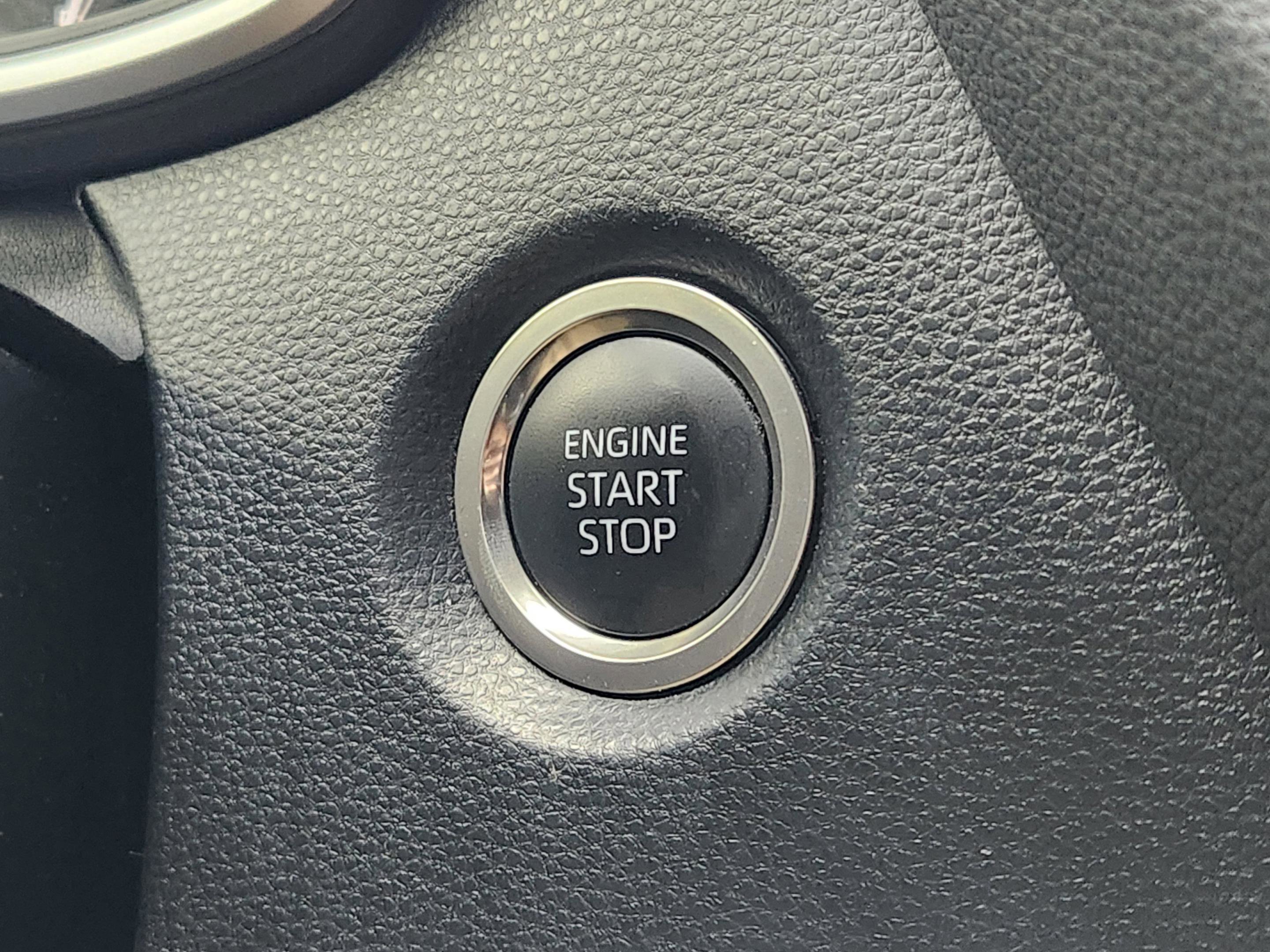 Used 2025 Toyota Corolla Hatchback image 21