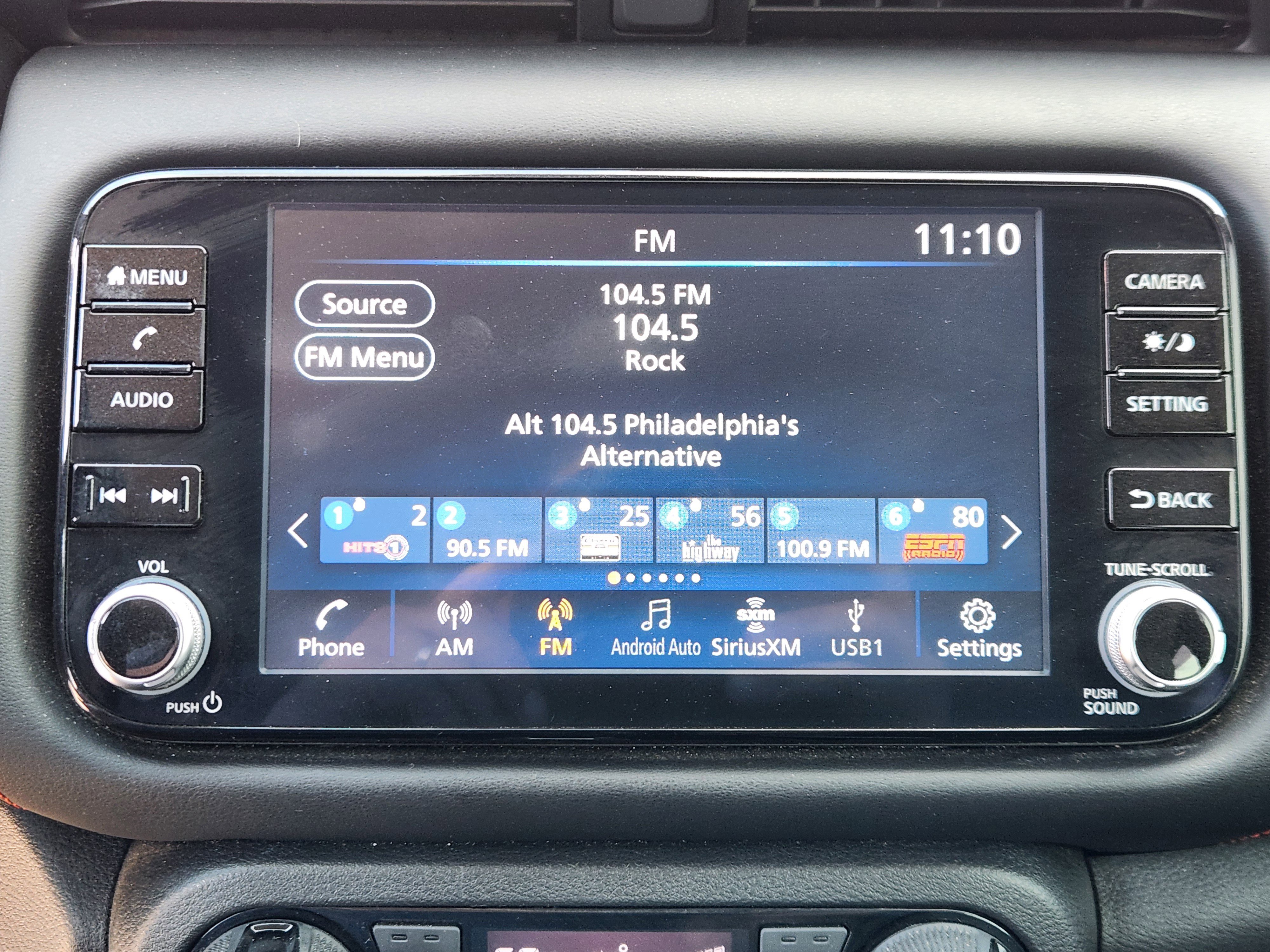 Used 2022 Nissan Kicks SR w/ Premium Package image 11