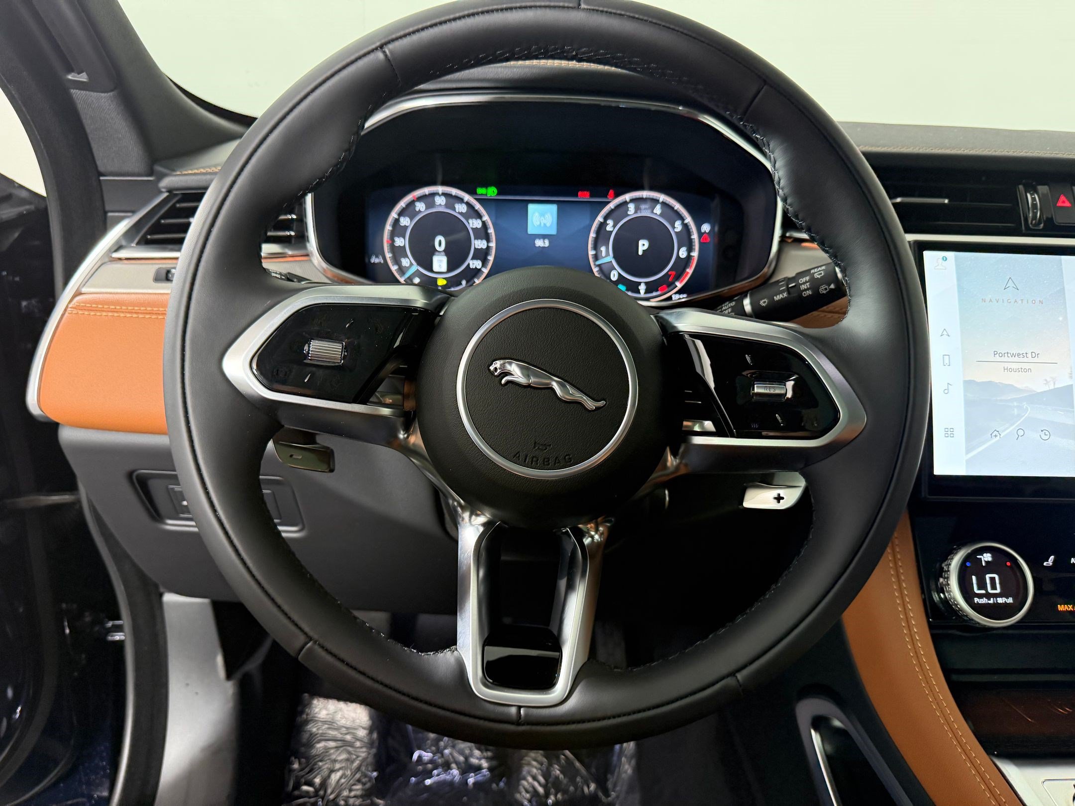 New 2026 Jaguar F-PACE R-Dynamic S AWD/4WD image 10