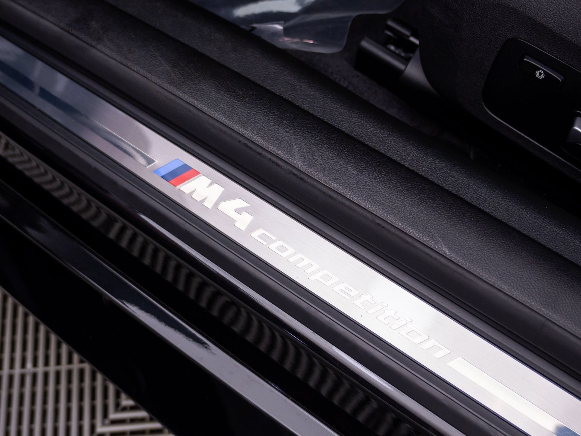Used 2022 BMW M4 xDrive Competition AWD/4WD image 15