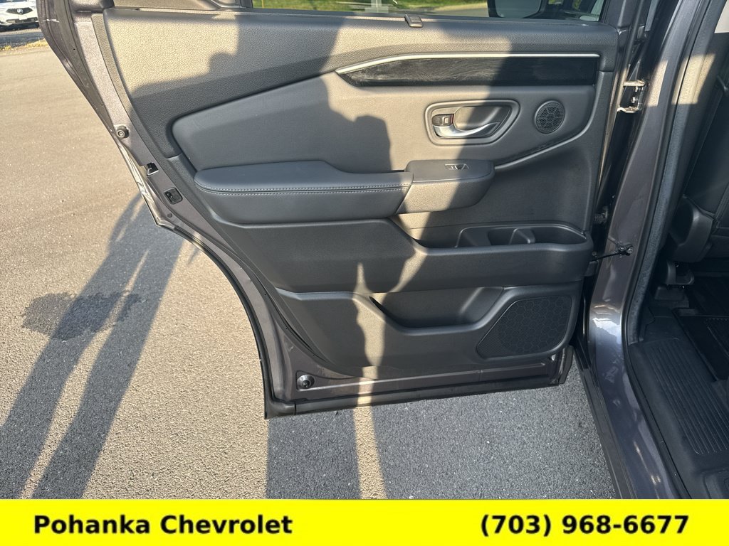Used 2025 Honda Pilot Touring image 28
