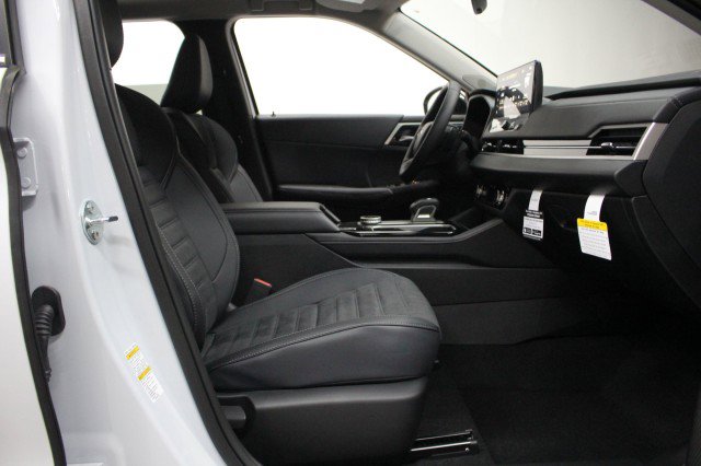 New 2026 Mitsubishi Outlander Trail Edition image 18