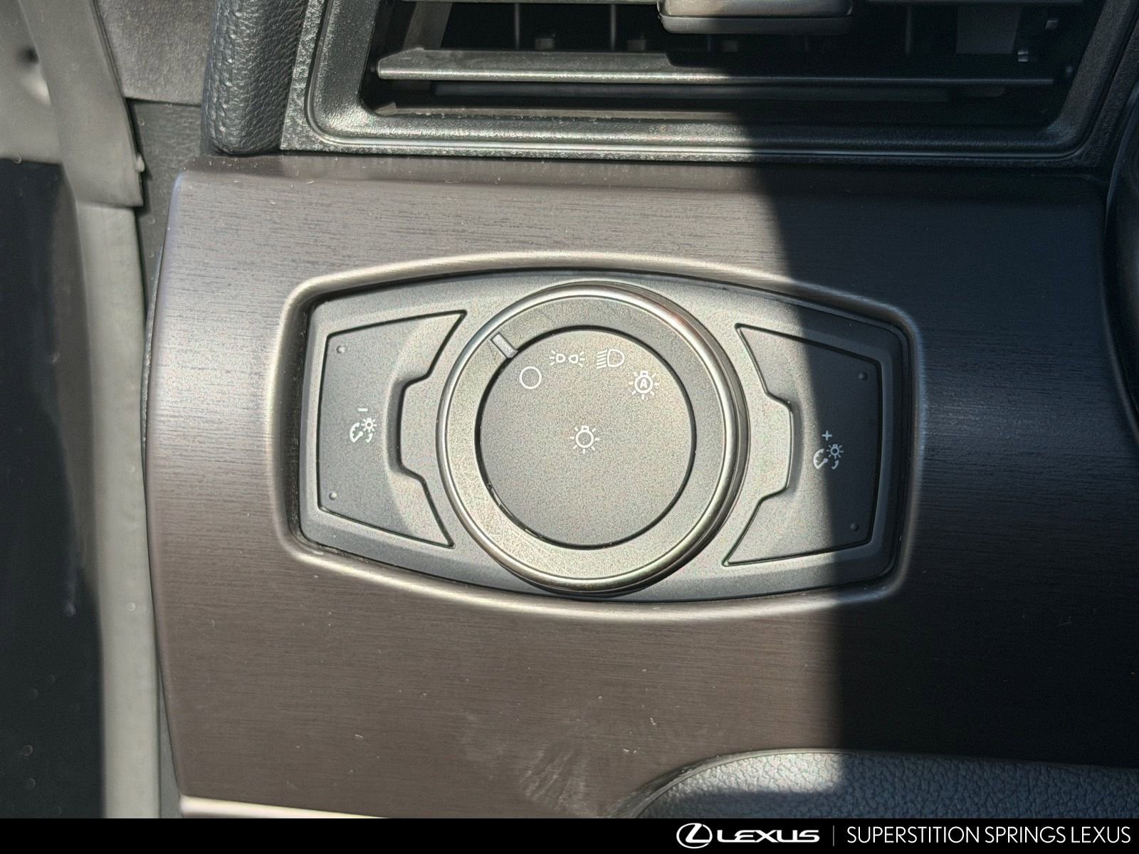 Used 2018 Ford Mustang Shelby GT350 w/ Convenience Package image 19