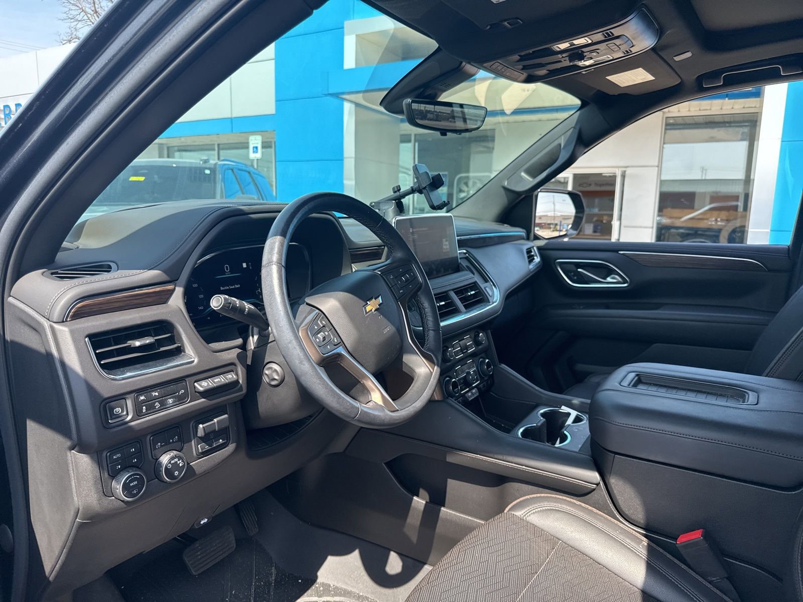 Used 2022 Chevrolet Suburban High Country image 10