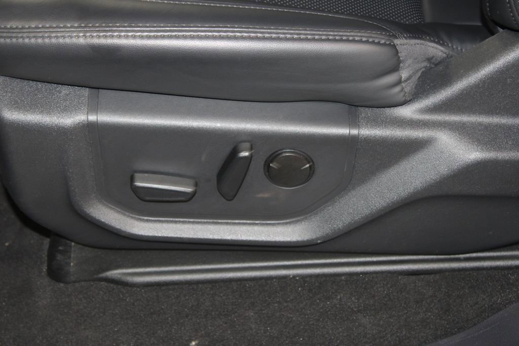 Used 2024 Ford Expedition XLT image 23