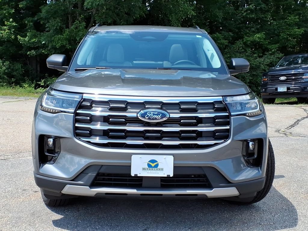 New 2026 Ford Explorer Active w/ Active Comfort Package AWD/4WD image 3