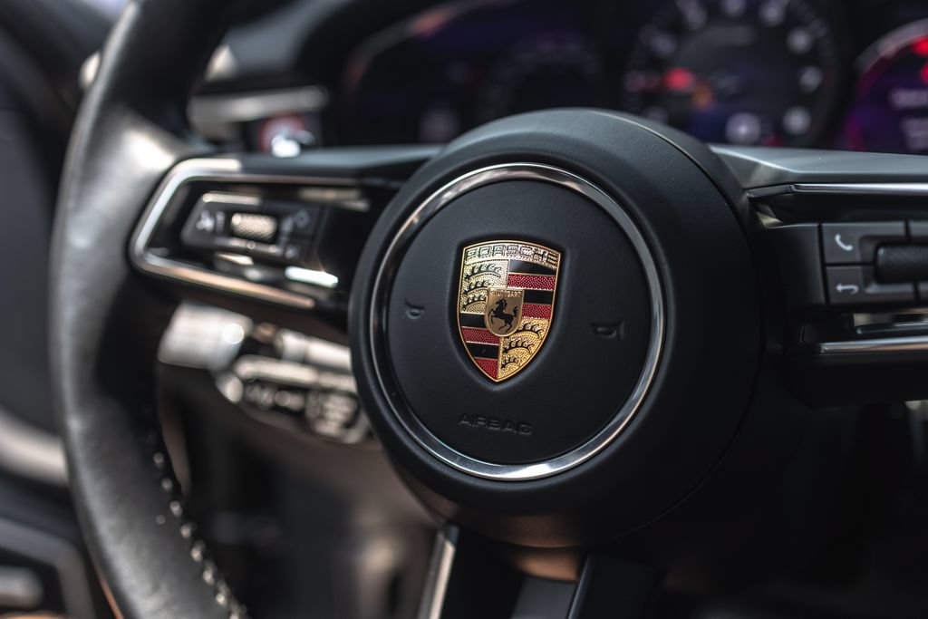 Used 2023 Porsche Panamera 4 Platinum Edition AWD/4WD image 16