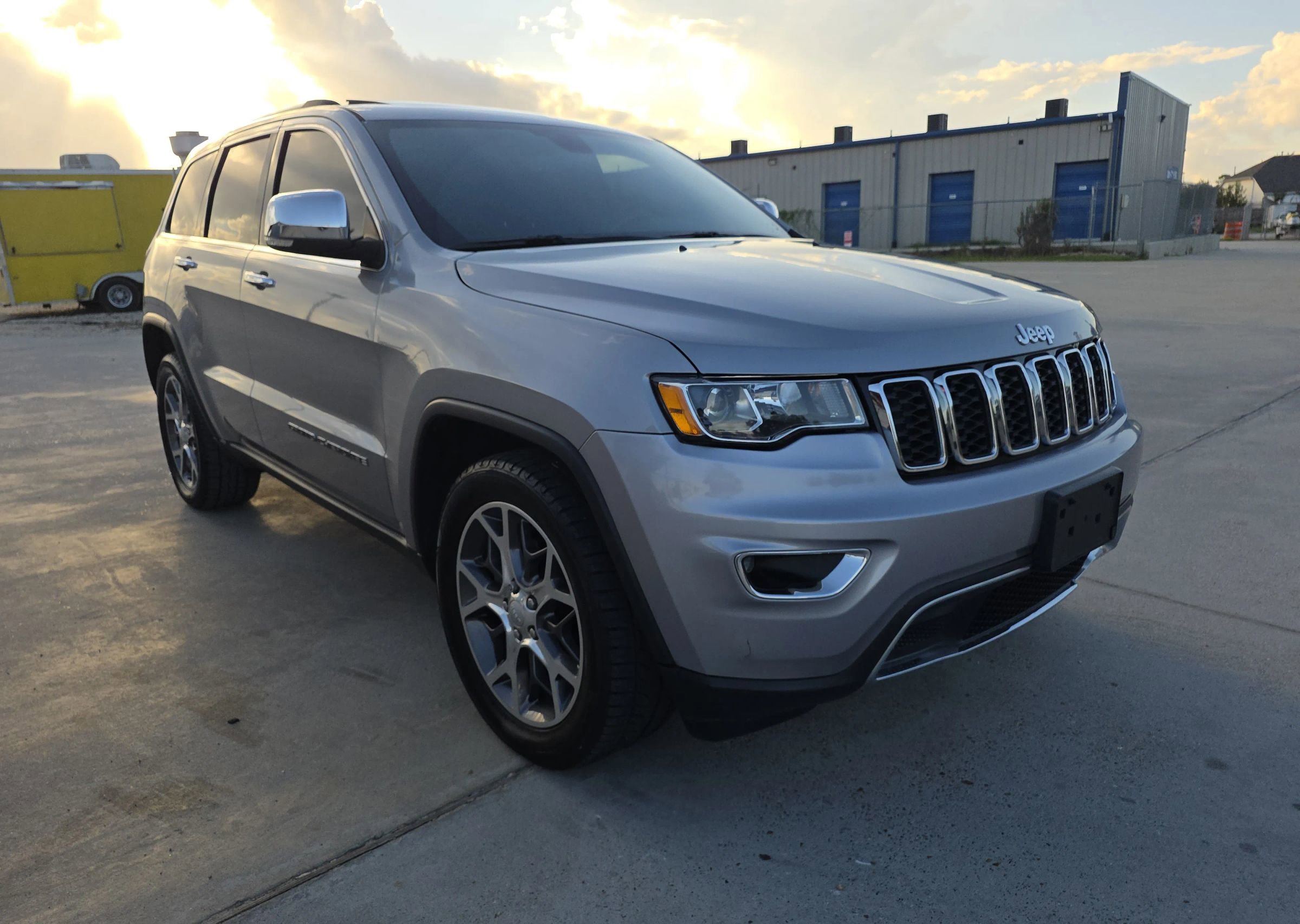 Used 2020 Jeep Grand Cherokee Limited image 6