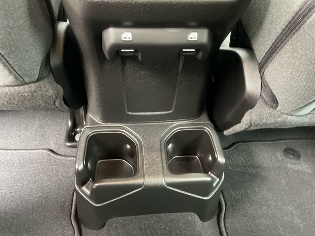 Used 2025 Jeep Wrangler Unlimited Sport AWD/4WD image 18