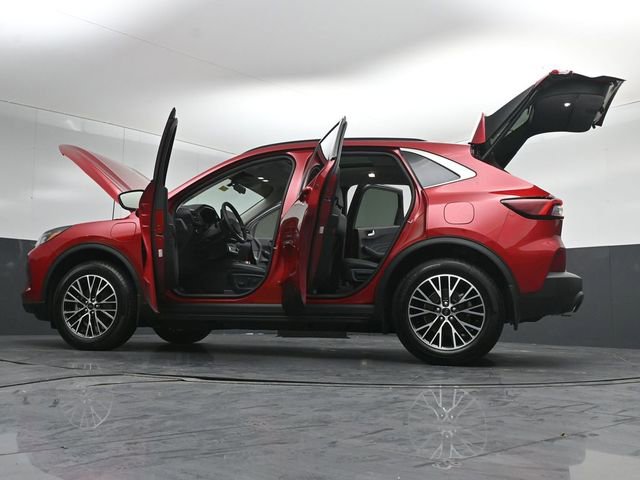 Used 2025 Ford Escape SE image 58