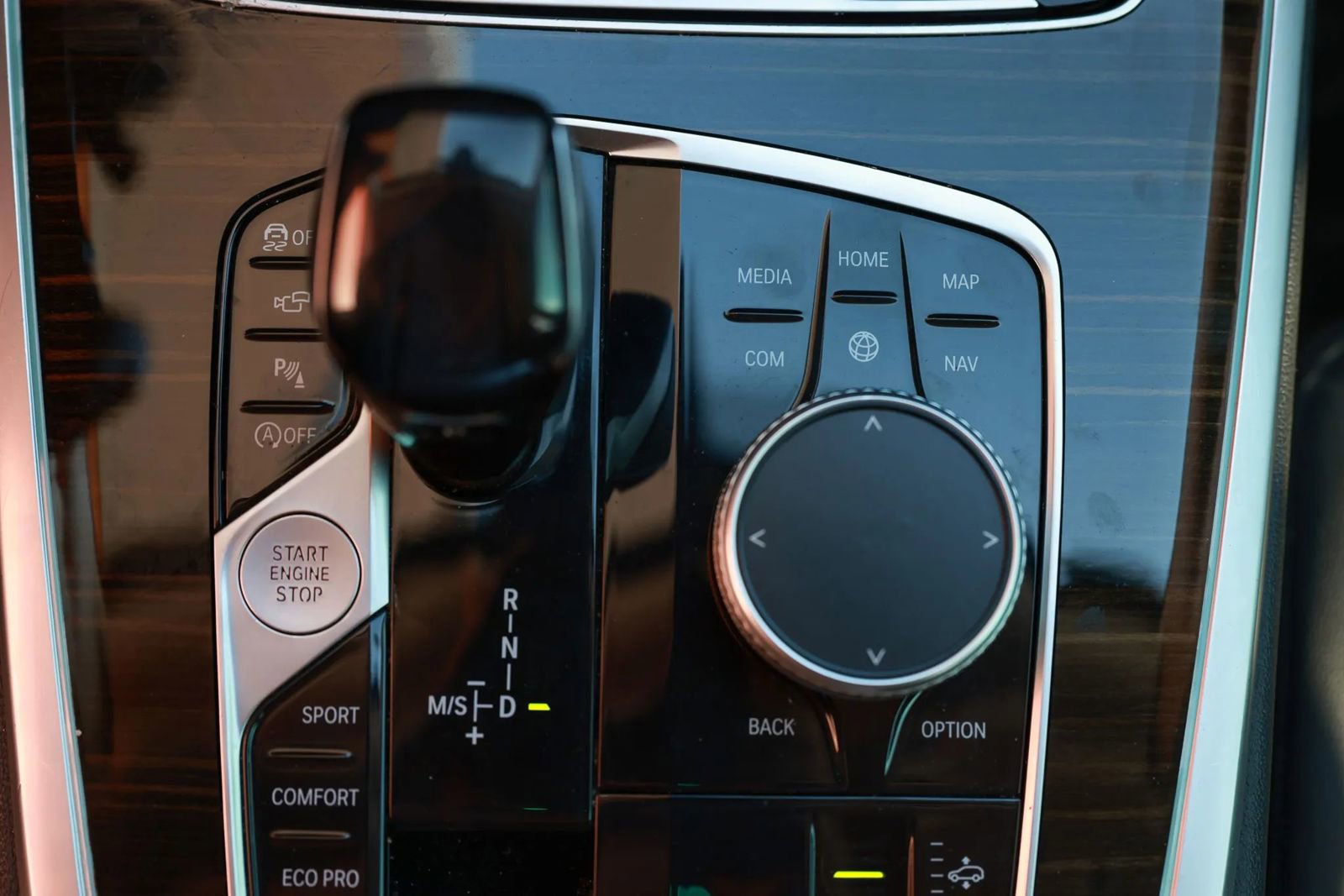 Used 2020 BMW X7 xDrive40i w/ Cold Weather Package image 50