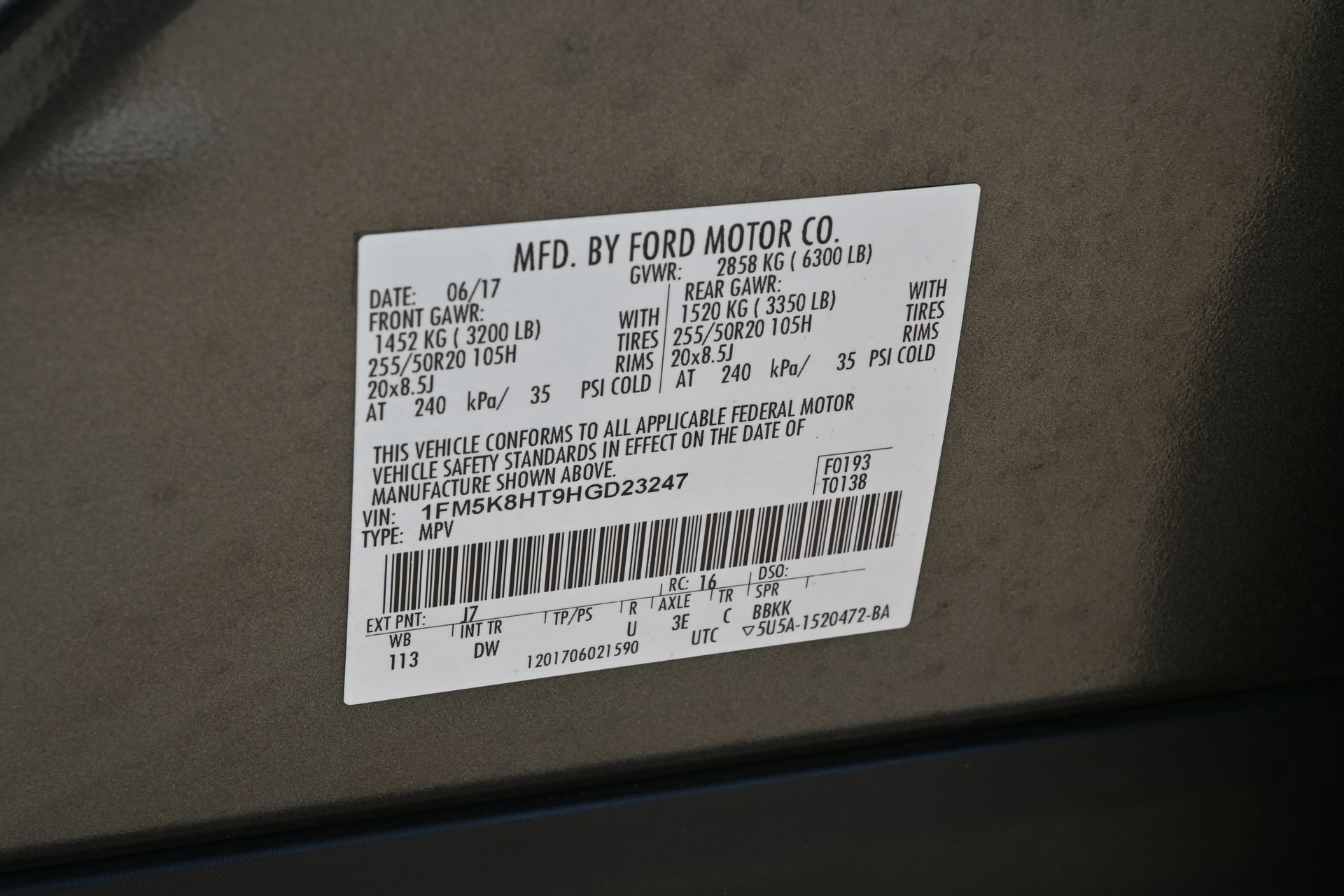 Used 2017 Ford Explorer Platinum AWD/4WD image 30